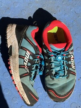 Inov-8 Parkclaw 240 with Quick-Lace